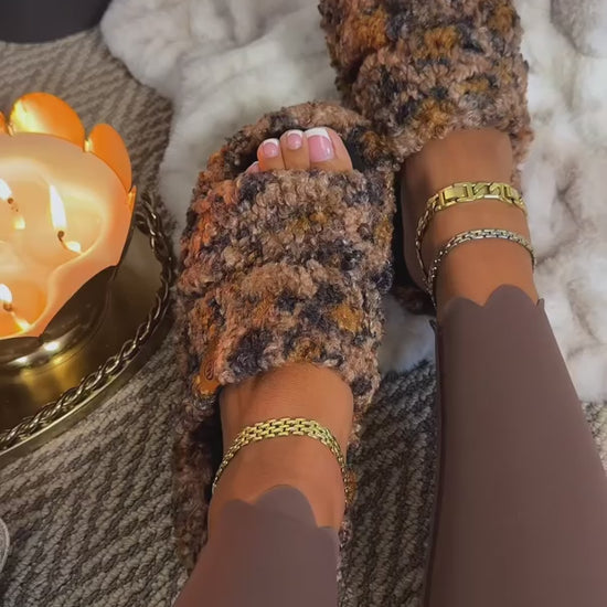 cozetta-fuzzy-slippers